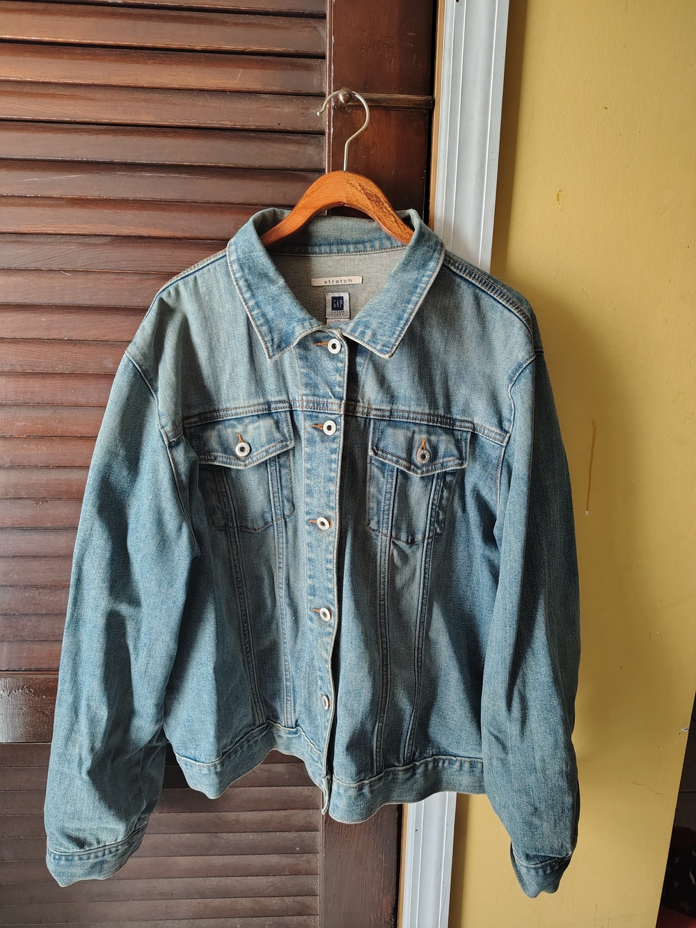 GAP Light Blue Denim Jacket - Classic Men's Jean Jacket